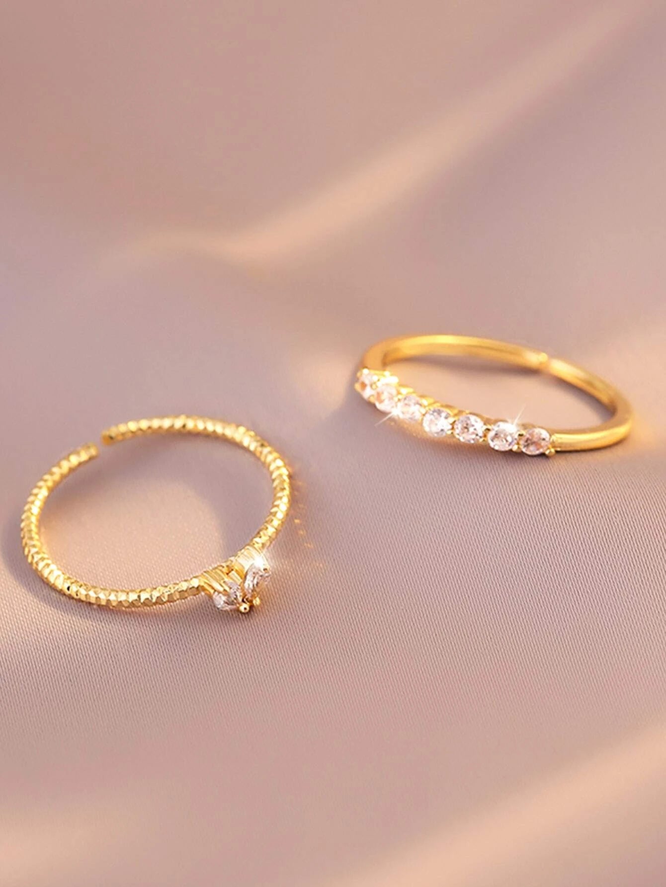 Set Anillos dorados con circonio en acero inoxidable ajustable