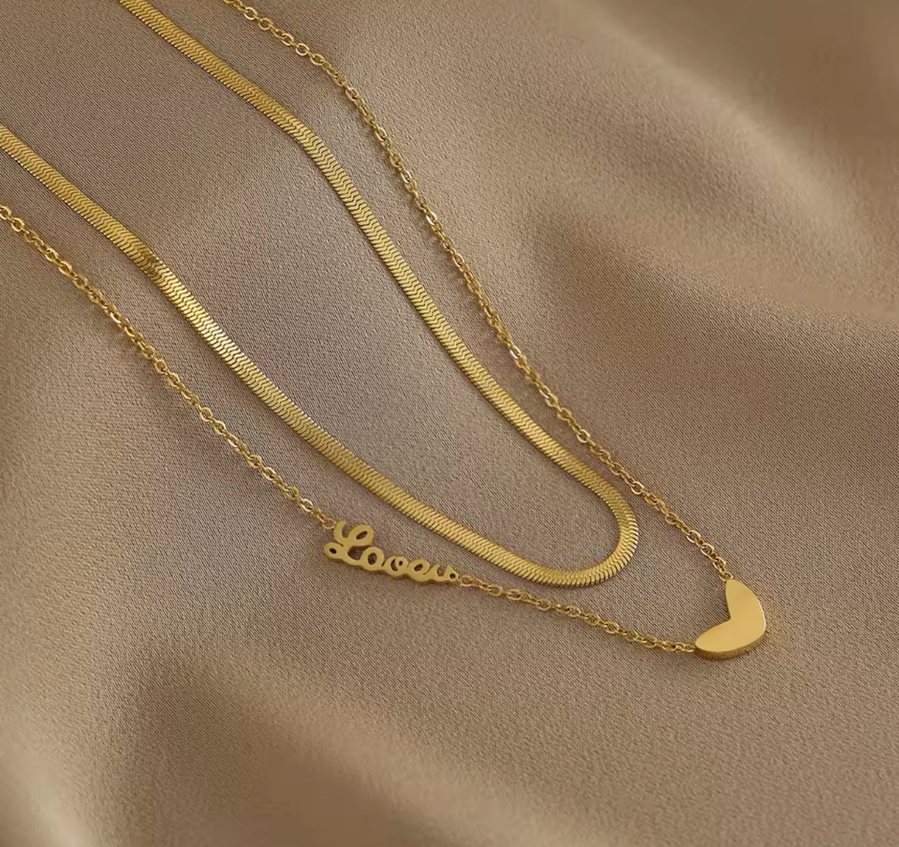 Collar doble dorado Love