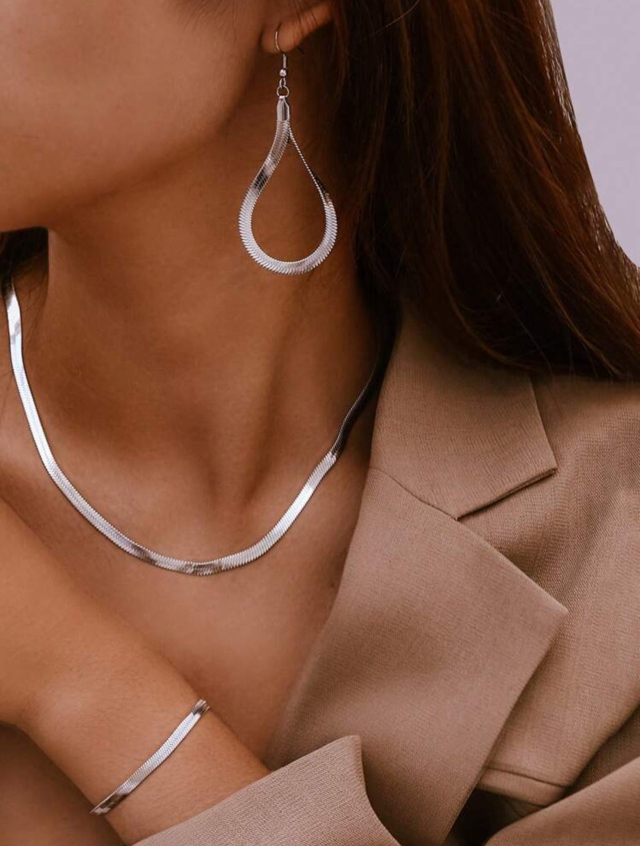 Set collar, aretes y pulsera Carlotta en Plateado