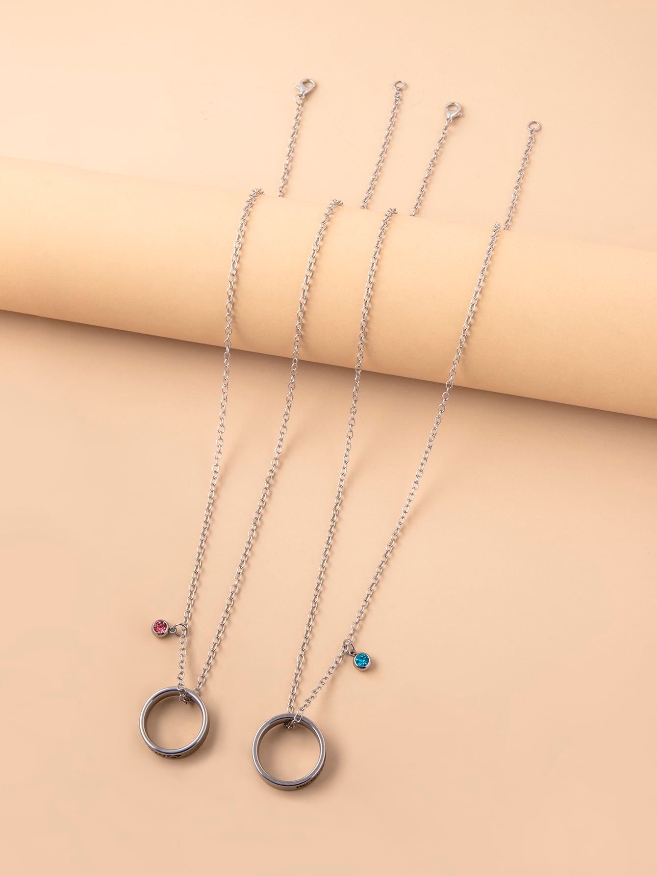 Collar pareja con diseño de diamante de imitación colgante de anillo 2 piezas