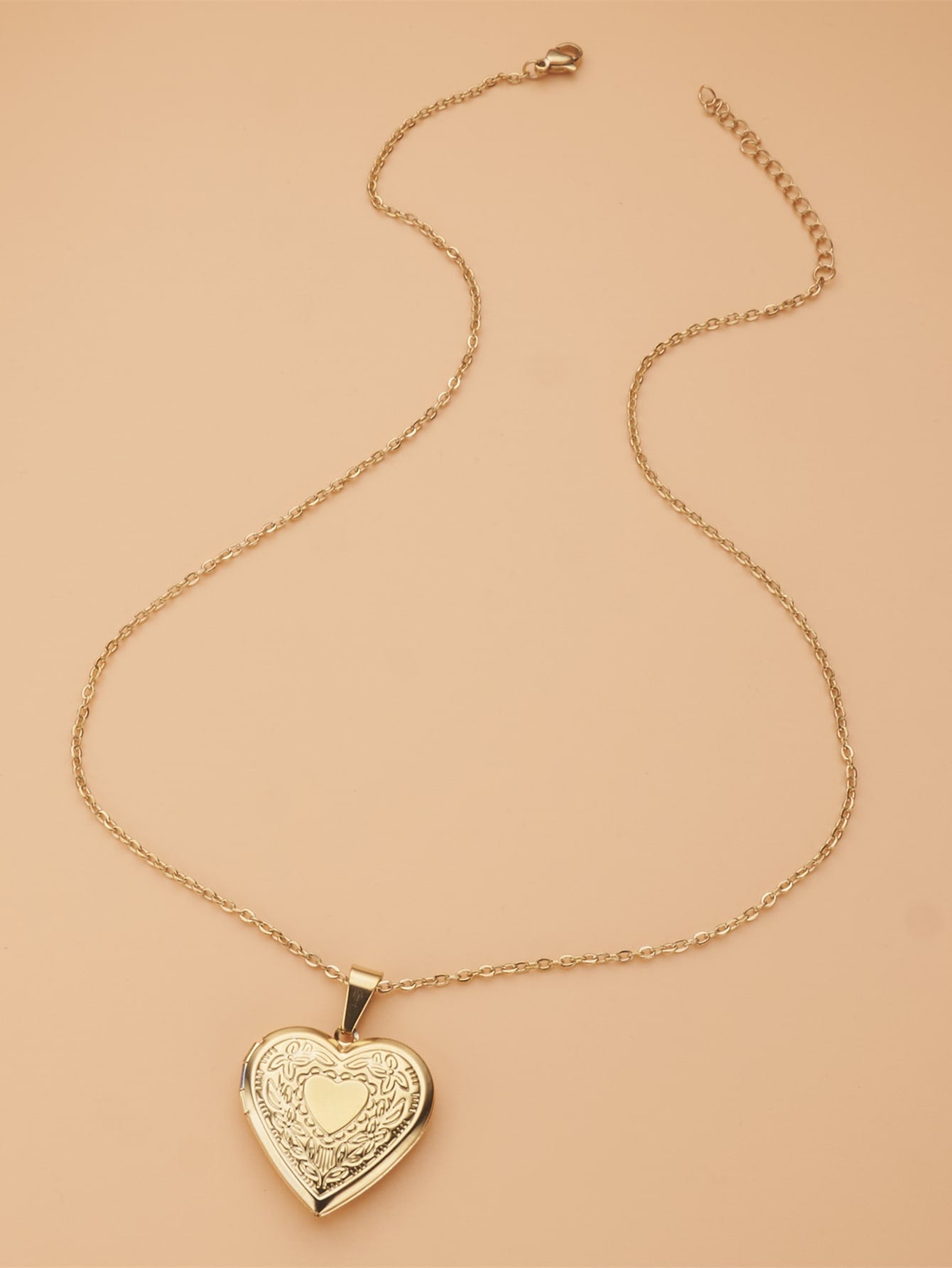 Collar Relicario personalizable Dorado