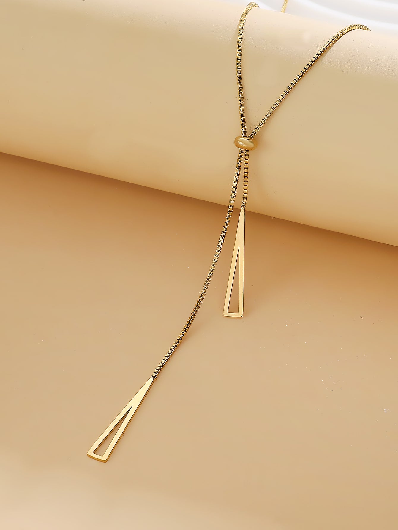 Collar Minimalista Sara Dorado