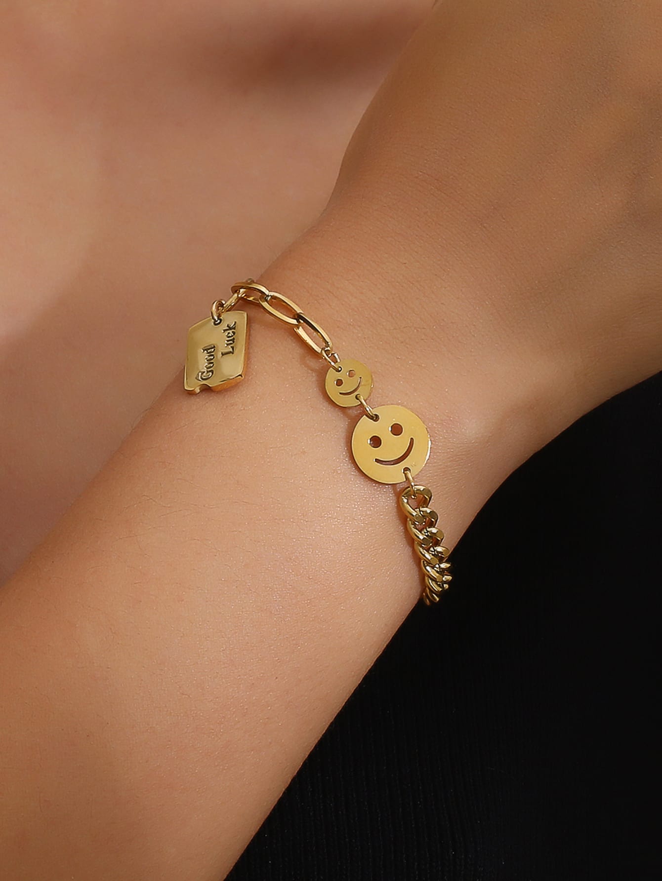 Brazalete Good Luck Dorado