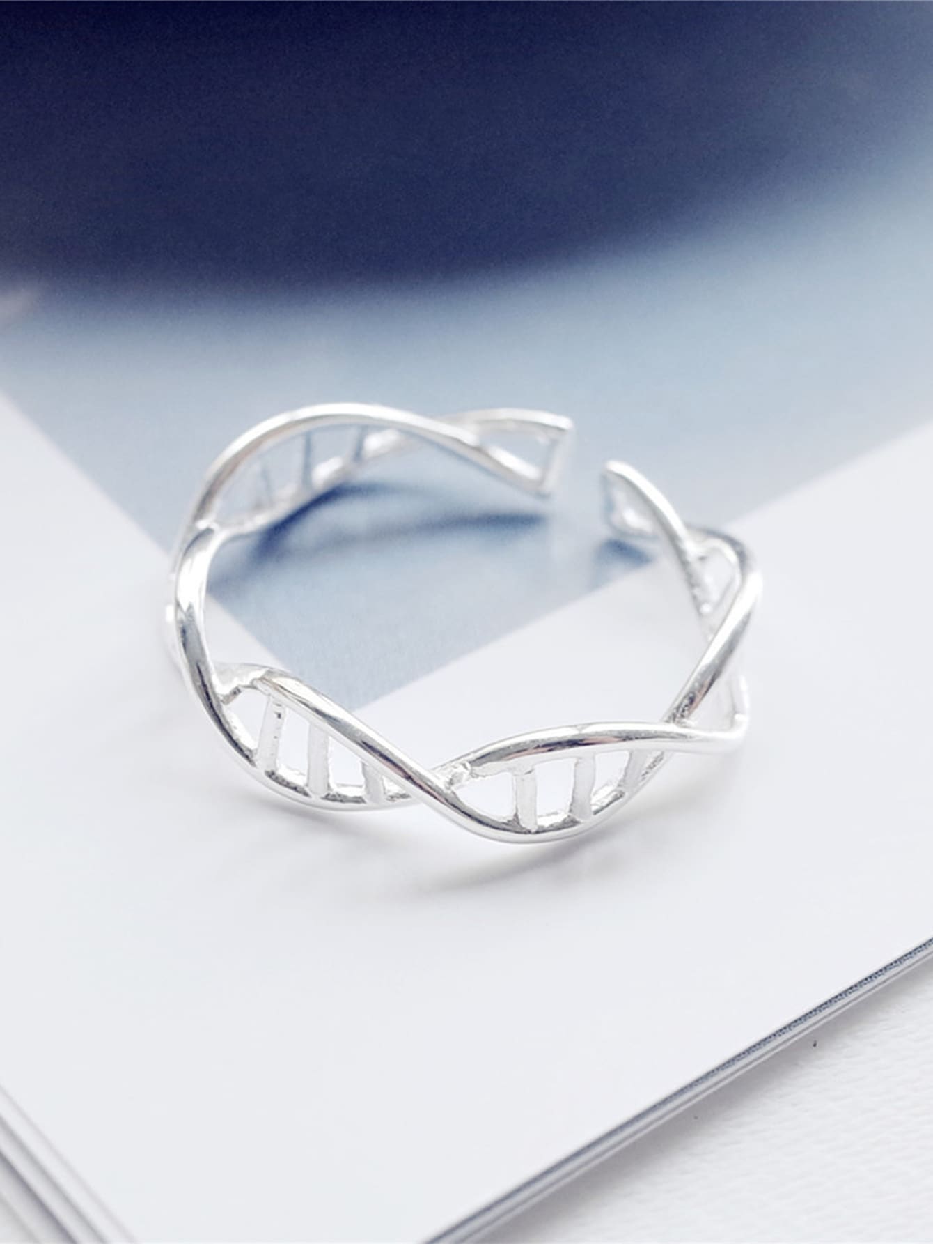 Anillo ajustable en Plata de ley 925