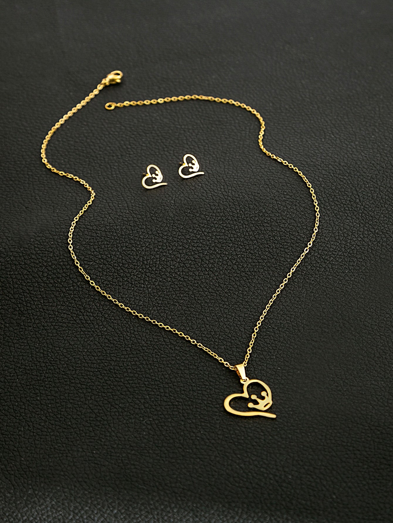 Set de 3 piezas Love Queen en Acero Inoxidable Dorado