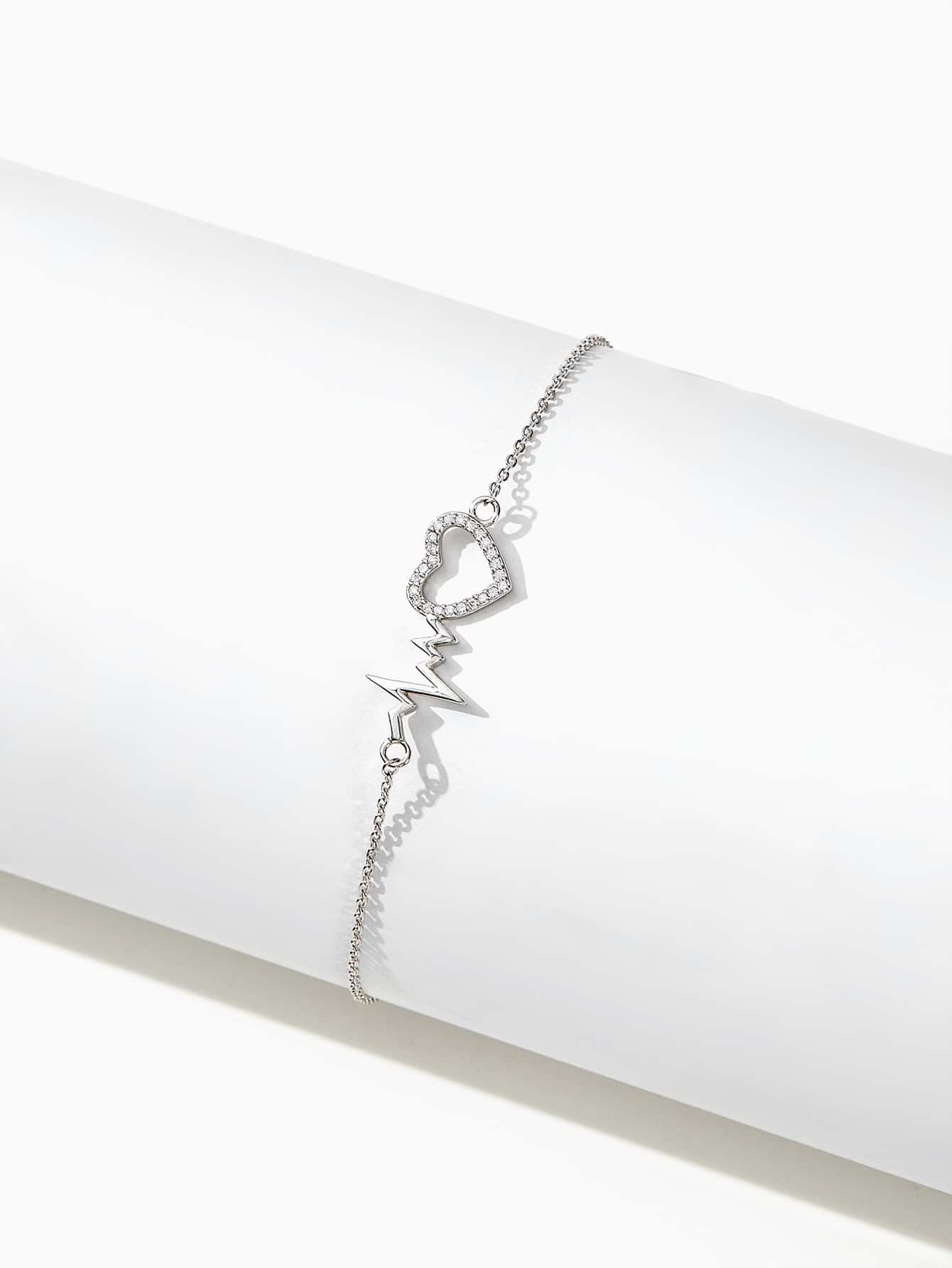 Pulsera de Plata con detalle de Corazón plateado