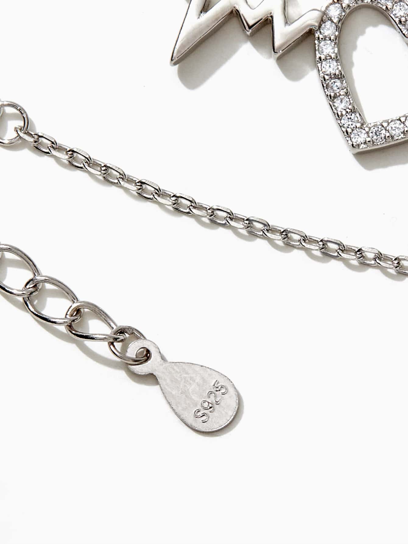 Pulsera de Plata con detalle de Corazón plateado