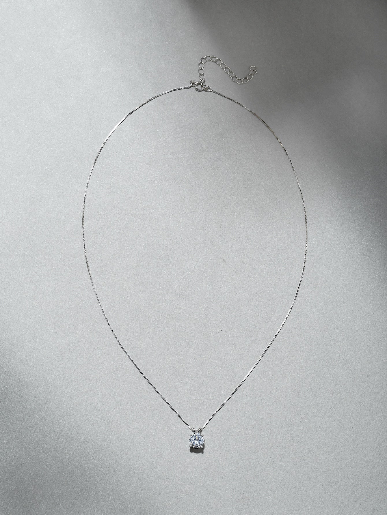 Collar de Plateado con Circonia Anika