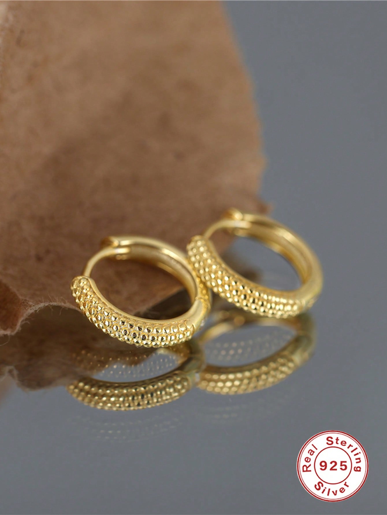 Pendientes de Aro Minimalista en Plata 925 con baño de Oro de 14kl