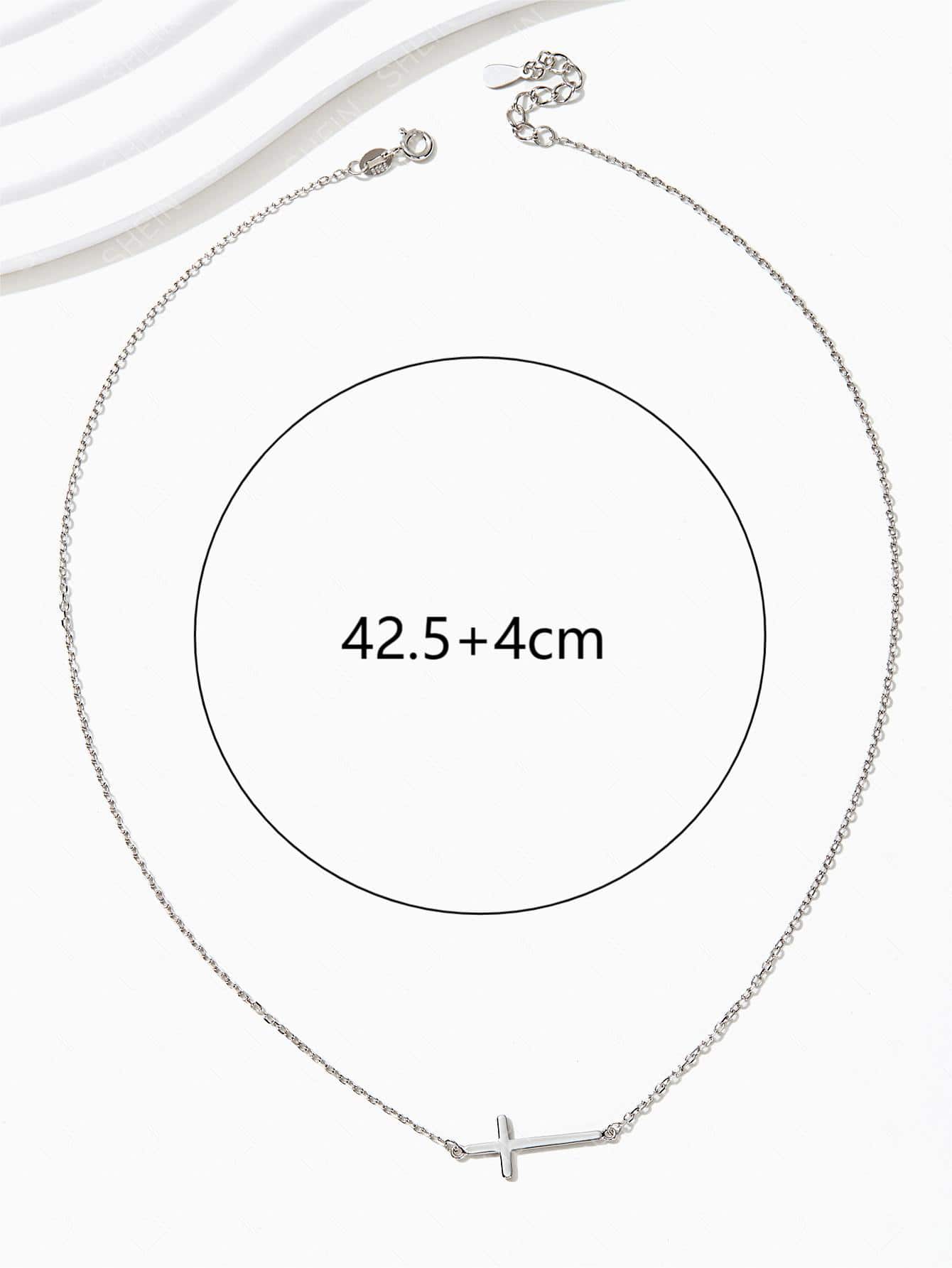 Collar de Plata con Cruz