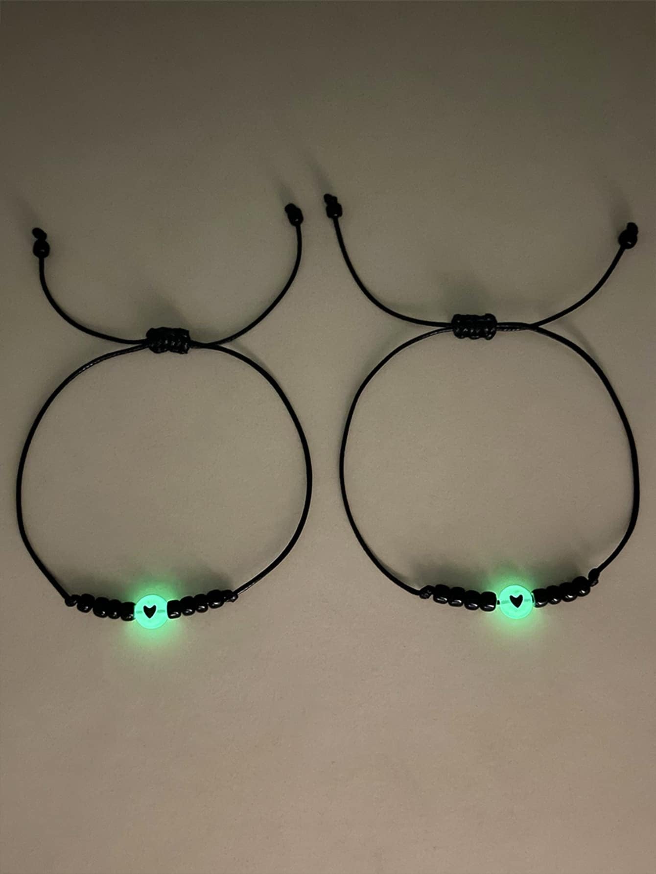 pulsera para parejas brillante en oscuro con diseño de corazón 2 piezas